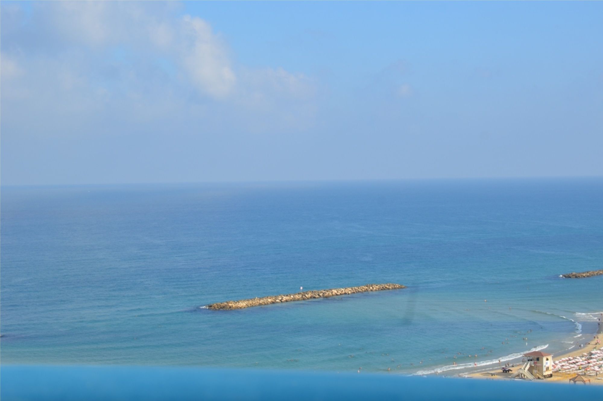 Excellent Beachfront Apt W/ Pool Access By Sea N' Rent テル・アビブ エクステリア 写真